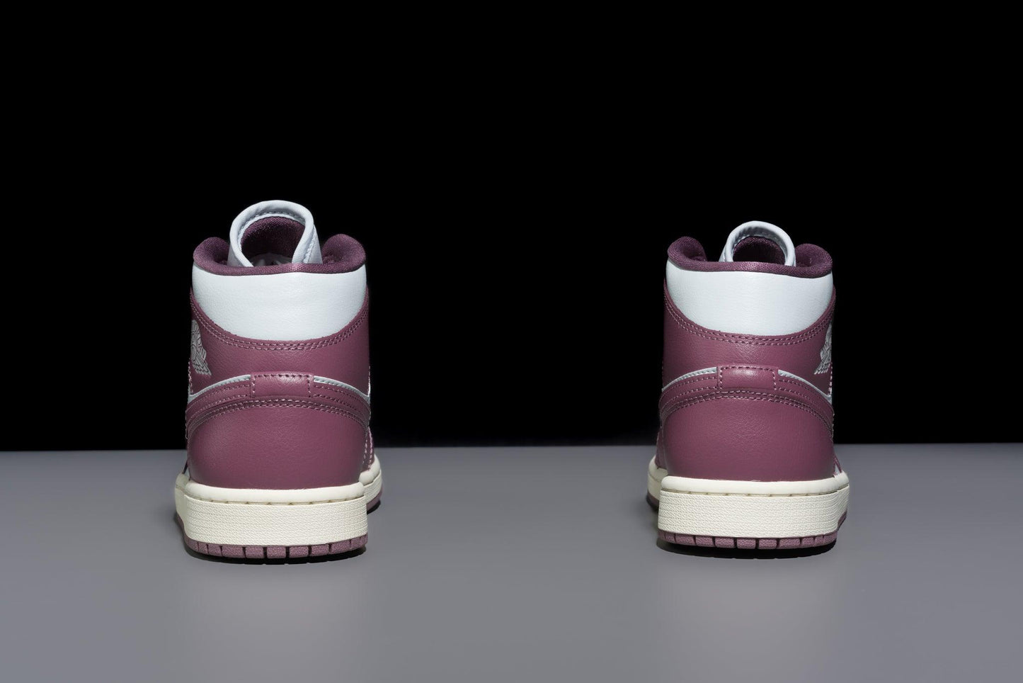 Jordan 'Jayson Tatum Reveals Jordan 352 Retro' Sneakers Rot OG WMNS Silver Toe CD0461-001 via ryivibes WMNS 'Sky J Mauve' - Urlfreeze Shop
