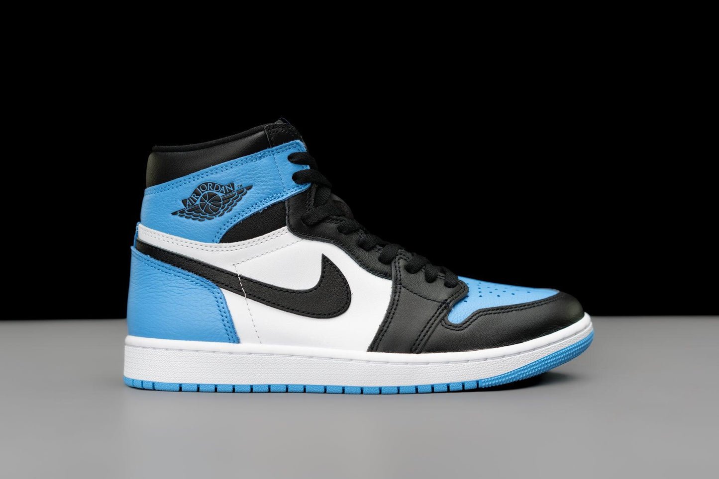 Nike Air Max LeBron VII "Heros Pack Michael Jordan" Retro High OG UNC Toe - Urlfreeze Shop