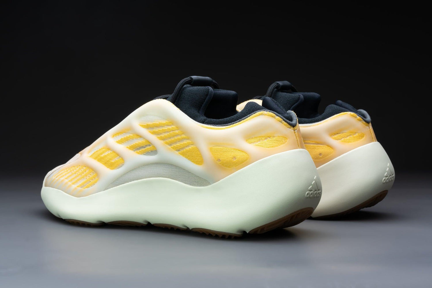 adidas Yeezy 700 V3 Mono Safflower - Urlfreeze Shop