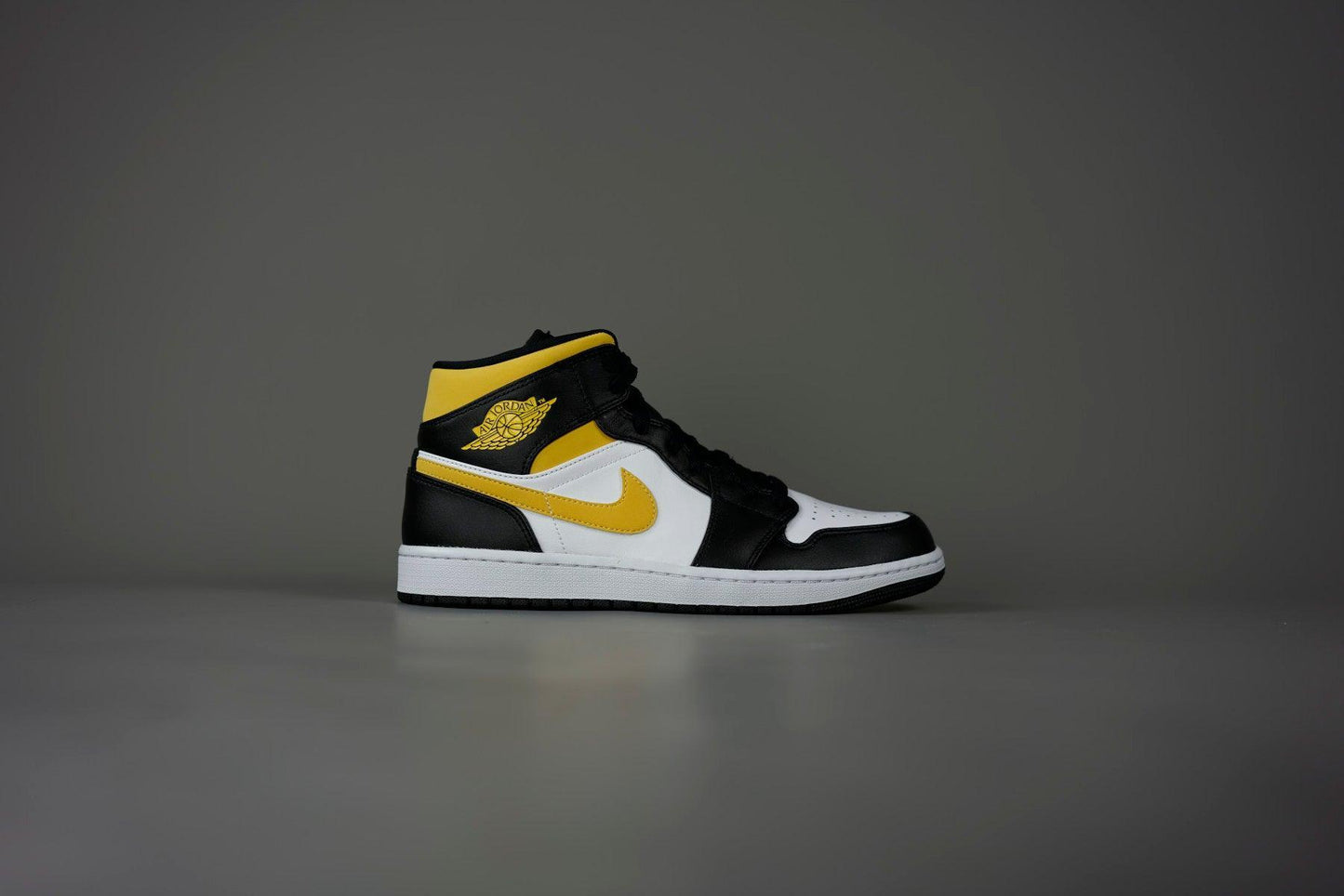 Air Jordan 1 Mid White Pollen Black - 554724-177 – Lo10M