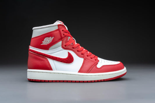 One of Nike's most important silhouettes Retro High OG Varsity Red (W) - Urlfreeze Shop
