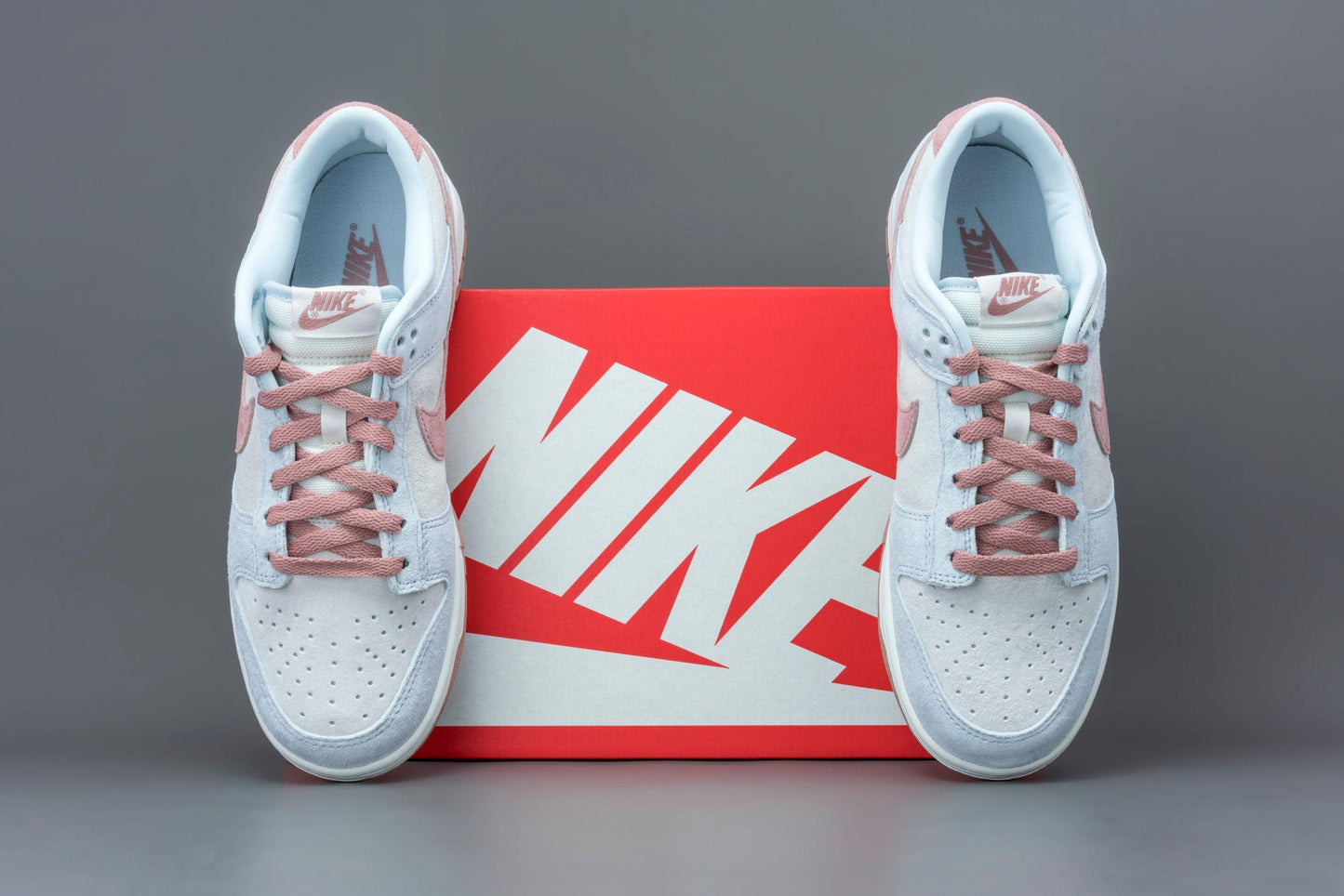 nike dunk low fossil rose lo10m 12 1445x