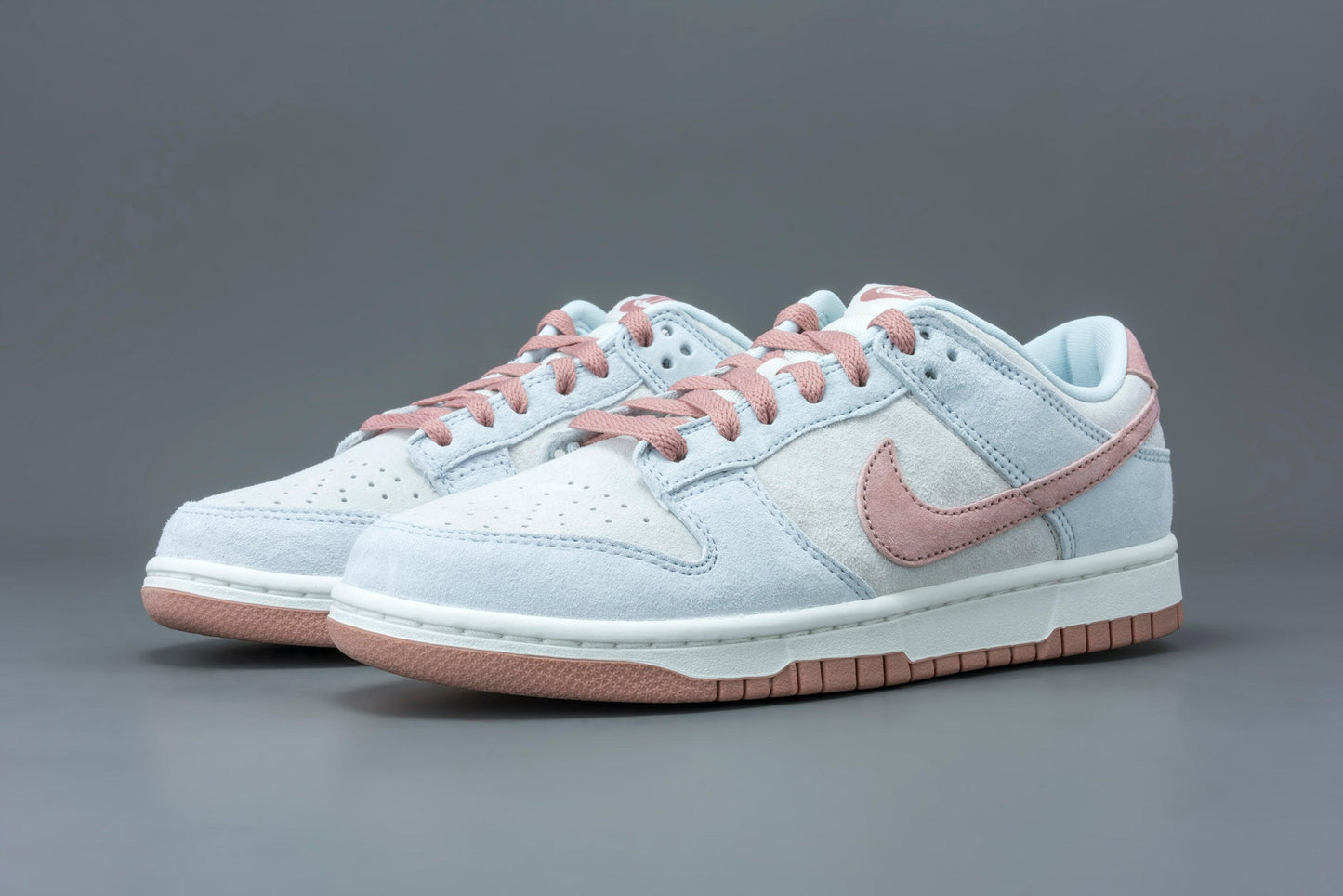 nike dunk low fossil rose lo10m 5 1445x