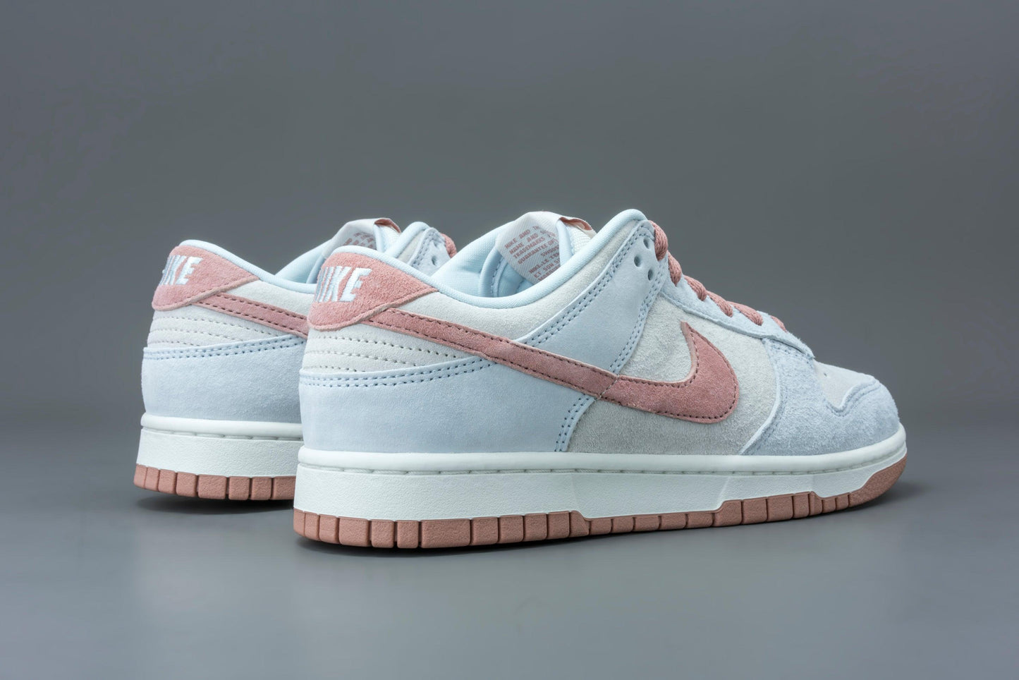 nike dunk low fossil rose lo10m 7 1445x